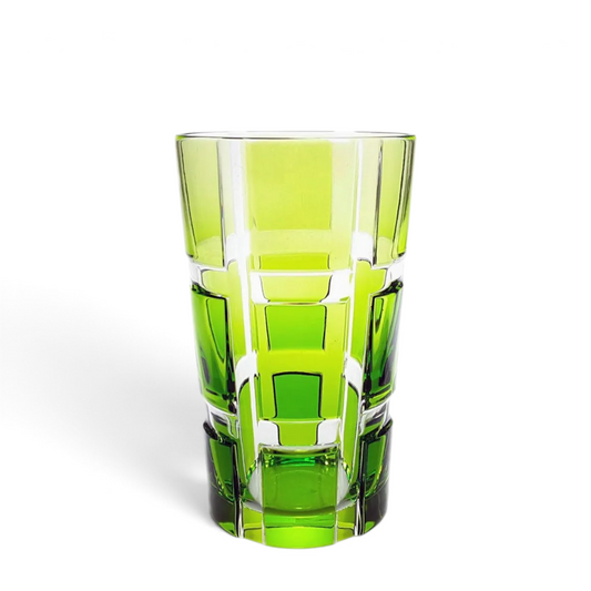 Hellgrüner Longdrinkbecher Quadro aus handgeschliffenem Überfang-Bleikristall