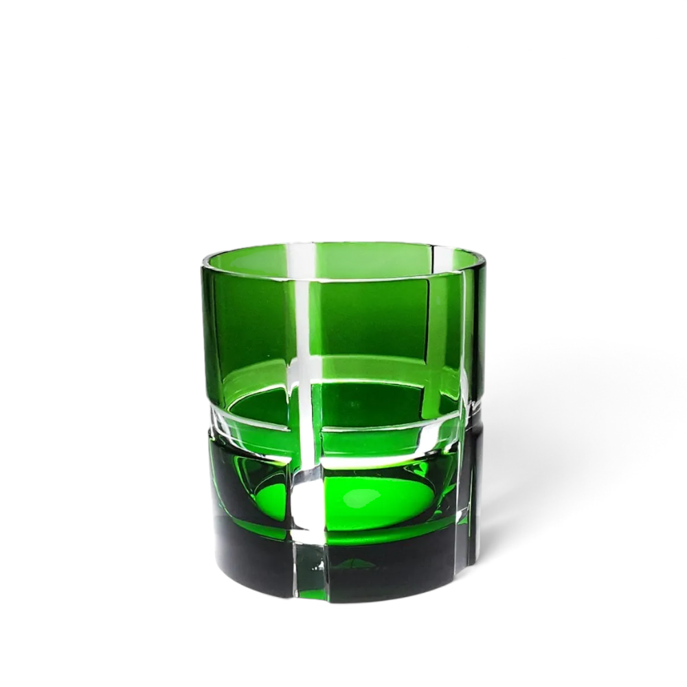 Smaragdgrüner Whiskytumbler Quadrone aus handgeschliffenem Überfang-Bleikristall