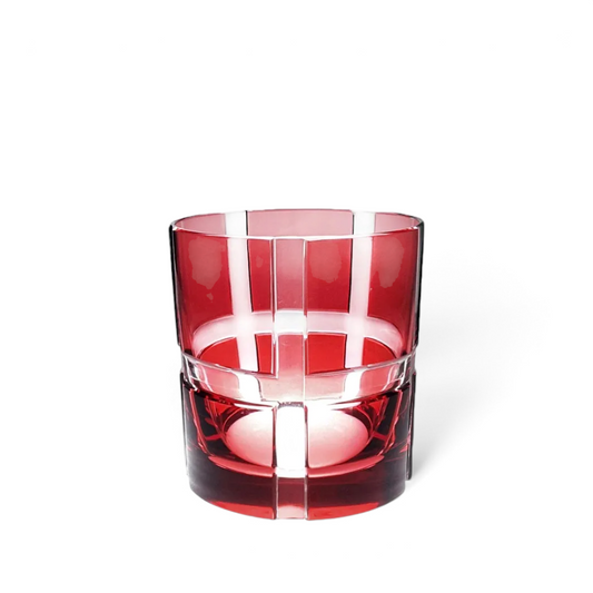 Rubinroter Whiskytumbler Quadrone aus handgeschliffenem Überfang-Bleikristall